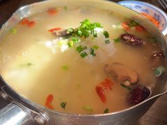 -肖四女乐山跷脚牛肉(南汇大学城生活广场店)