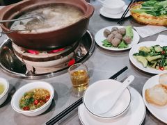 -东记炭炉·海鲜鸡煲(龙华店)