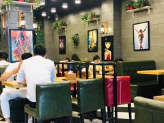 大堂-愉肴麻辣香锅(中山路店)