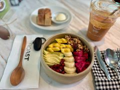 -ROAST coffee & eatery