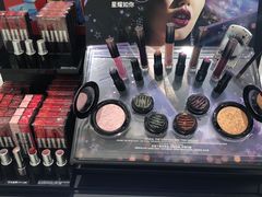 -日上免税店(三径路t3店)