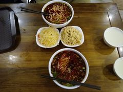 -牛一嘴·兰州牛肉面·大盘鸡(财富中心店)