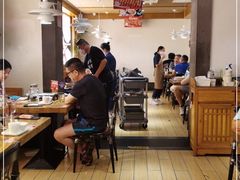 大堂-管氏翅吧(国展店)