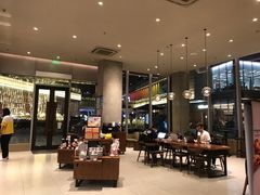 大堂-星巴克(凯德晶萃店)