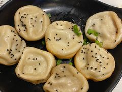 上海生煎包-京城小江南·北京烤鸭·江南土菜·白鱼(中关村店)