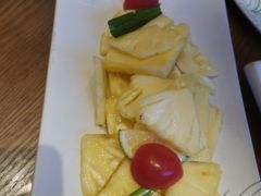 青柠檬拌鲜菠萝-云海肴·汽锅鸡·云南菜(曲江大悦城店)