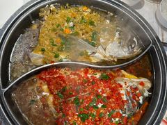 -阿瓦山寨·湘菜现炒·剁椒鱼头王(咸阳总店)