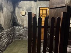 -荒岛实景沉浸密室(江汉路1店)