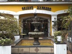 -火车头法国西餐厅