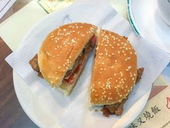 猪扒包-兰芳园(上环店)