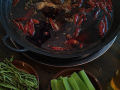 -黄潇洒老火锅(九眼桥宏济巷店)