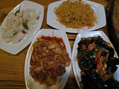 -山妹子铁锅炖