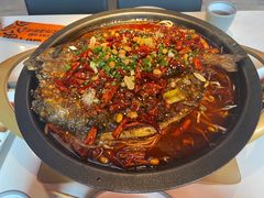 -鸣记脆皮烤鱼·海鲜烤鱼(三八广场店)