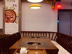 -小天鹅火锅·一线江景洪鼎旗舰店(洪崖洞店)