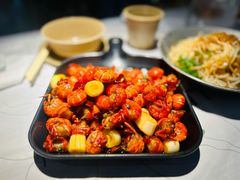-巴厘龙虾·榜首油焖大虾(音乐学院·沿江酒馆店)