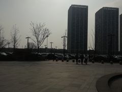 -融创茂-停车场