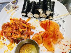 忠武紫菜饭-统营阿姨(虹泉路店)
