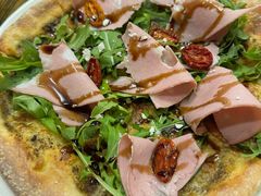 -WOLFGANG PUCK KITCHEN & BAR(迪士尼小镇店)