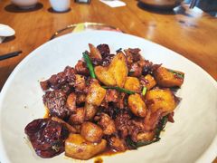 -隔壁老王·家常云南菜(花巷店)