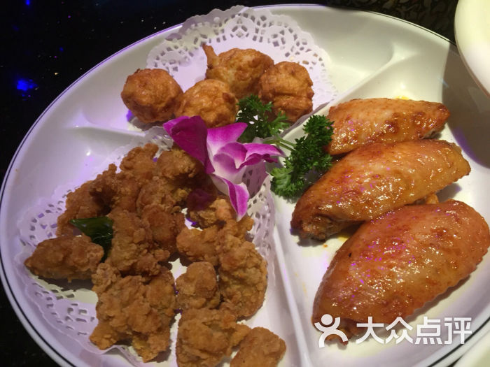 纯k(民主广场店)-纯k(民主广场店)图片-大连k歌-大众点评网