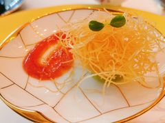 金丝炸虾丸-东海朗廷酒店-唐阁T’ANG COURT 中餐厅