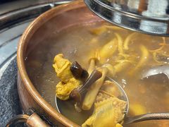 -阿山卓·野生菌火锅·纳西火塘烤肉