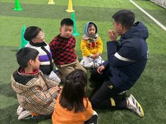 -飞梦少儿足球培训(塘桥校区)