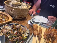 -蚝堡海鲜·威海菜·海肠捞饭·烧烤·亚洲吃蚝公司(幸福门店)