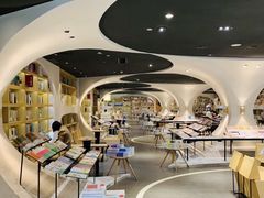 -钟书阁(珍园店)