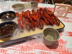-肥肥虾庄·金牌油焖大虾(汉街SKP店)