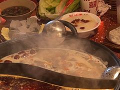 -赵美丽·重庆社区火锅·直营店(火车东站·中豪国际店)