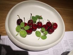 樱桃鹅肝-小大董·烤鸭(凤凰汇店)