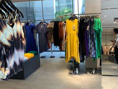 -URBAN REVIVO(欢乐海岸购物中心店)