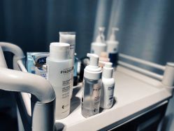 -F.N冻龄皮肤管理中心