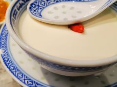 杏仁豆腐-禄婶鸡煲·打边炉