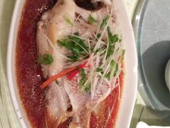 -王朝大酒店徐汇店-地面停车场