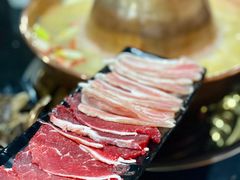 -果松木炭酸菜铜火锅·外婆参鸡汤