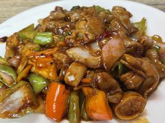 尖椒肥肠-王鹏家常菜馆