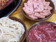 -黄潇洒老火锅(九眼桥宏济巷店)