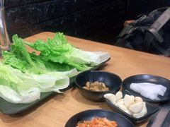 -肉甲韩国木炭烤肉(新壹街1店)