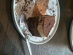 -Chom Cafe and Restaurant