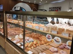 面包甜点陈列柜-石头先生的烤炉(济南领秀城贵和店)