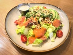 牛油果三文鱼沙拉-HELLO 27 意面·沙拉·帕尼尼