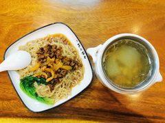 -乾厨府(乌山西路金樽店)
