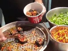 -黑色经典臭豆腐·湖南特产(坡子街特产局店)