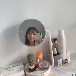 -镁连社·美联社