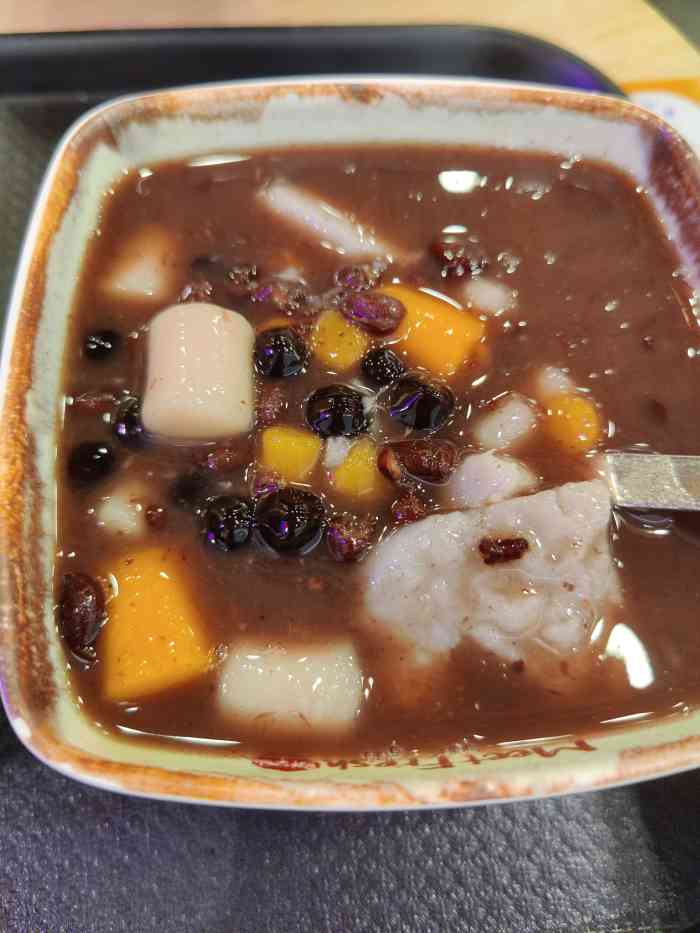 鲜芋仙(苏州高铁吾悦店)-"逛街溜达,走累了歇脚常选的地方.每次都.