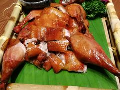 -老滇山寨•云南特色菜•地方菜•民族风情歌舞表演(金碧店)