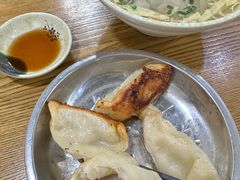 -黄阿姨锅贴大王(万航渡路店)