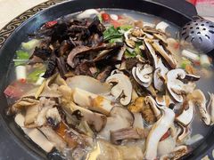 -尚品牛味汤锅火锅(康定总店)